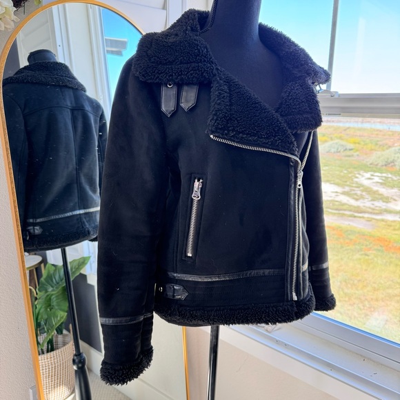 Zara size small. Oversized. - Picture 12 of 16